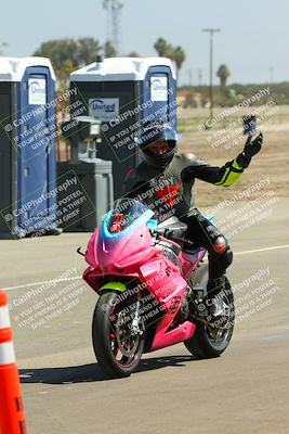 media/Sep-20-2025-TrackDaz (Sat) [[27f0cde673]]/Around the Pits/